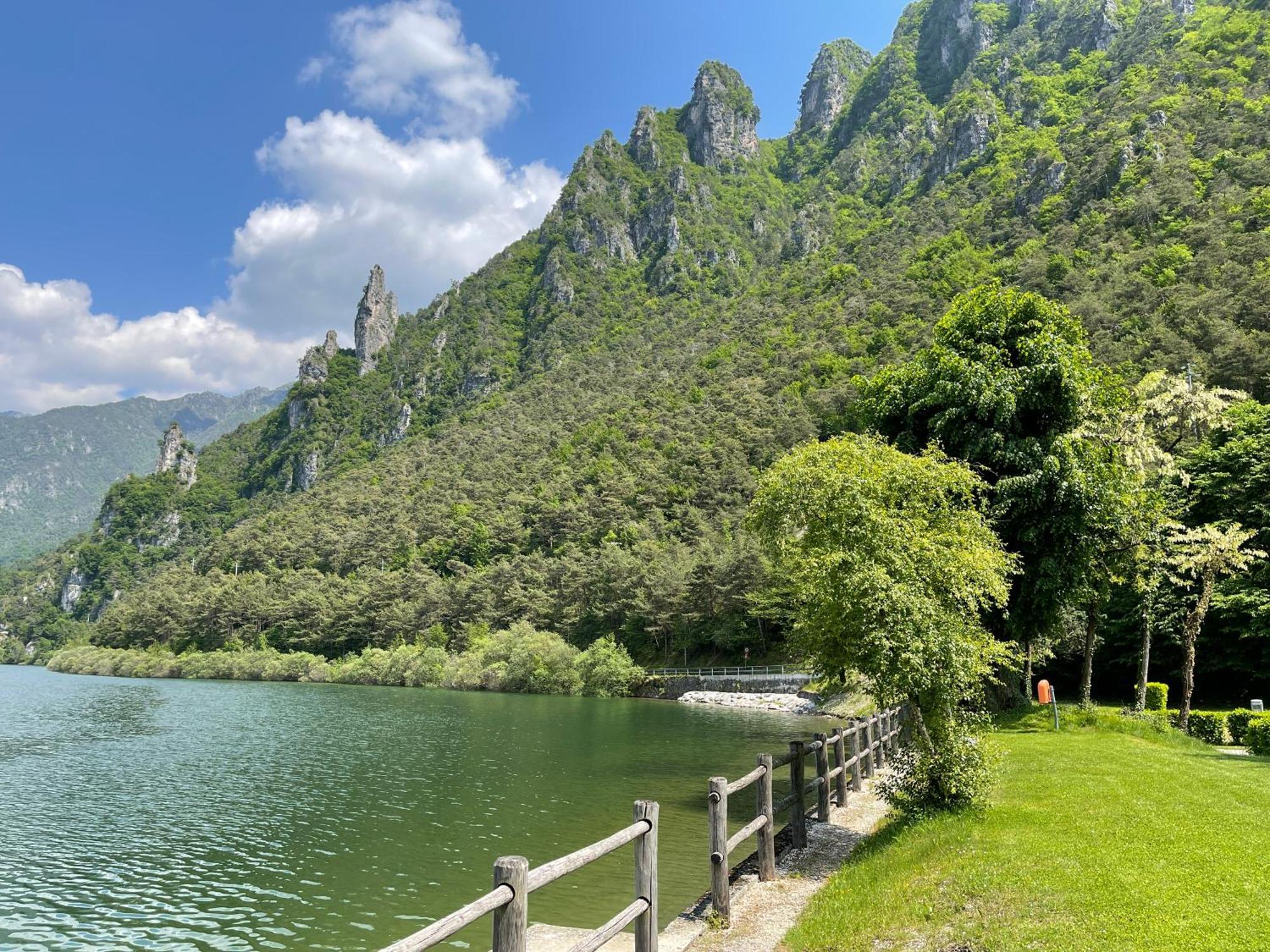 Sportcamping & Glamping Resort Rio Vantone Crone Exteriör bild